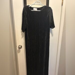 ASOS Curve Black T-Shirt Plisse Midi Sheath Dress Short Sleeve Crew Neck 14